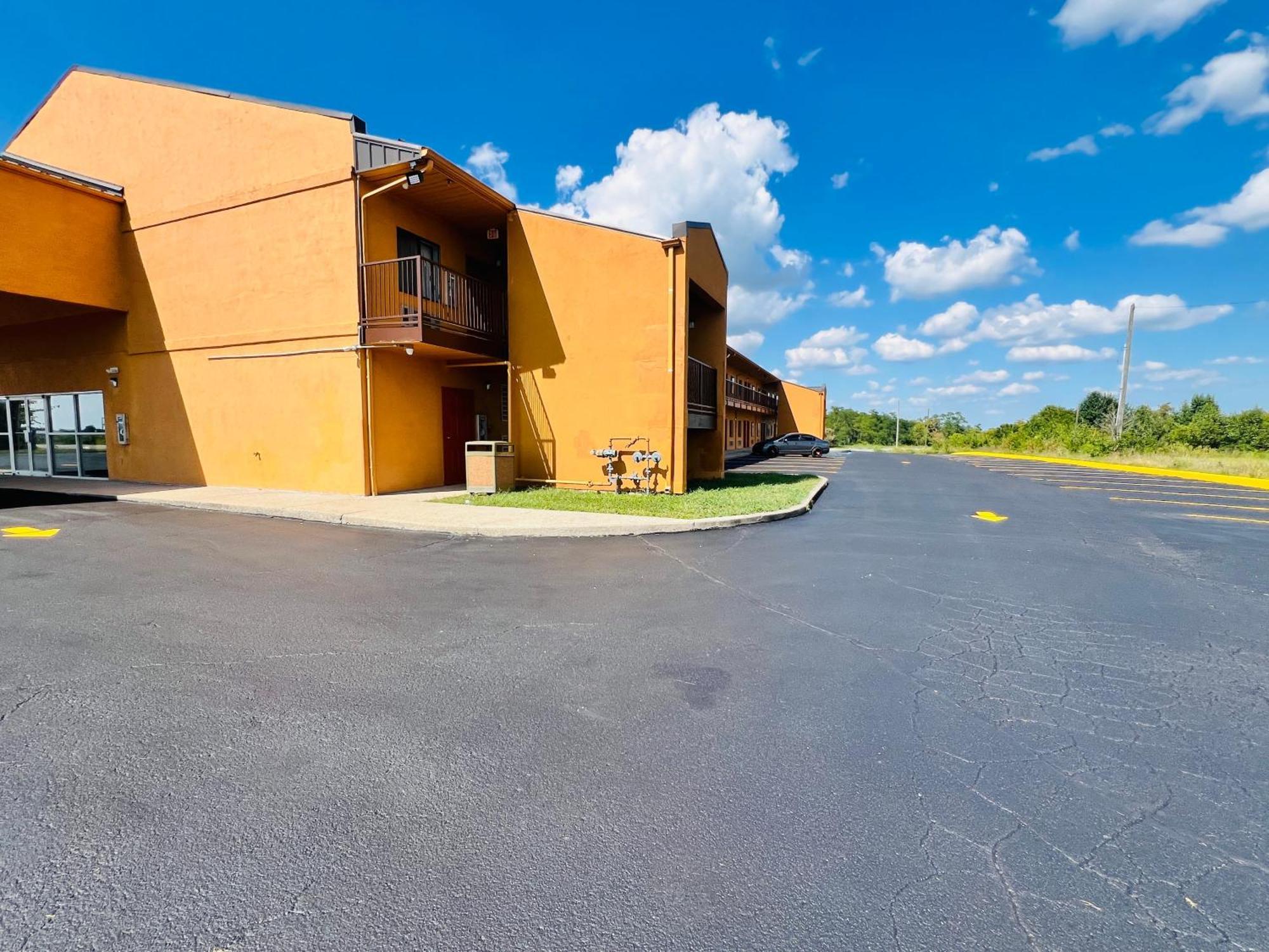 Value Stays By Oyo I-64 Winchester Exterior foto